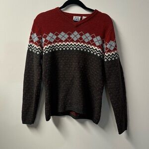 Y2K 725 OG unisex juinor's red grey multi patterned knit v-neck sweater, L.